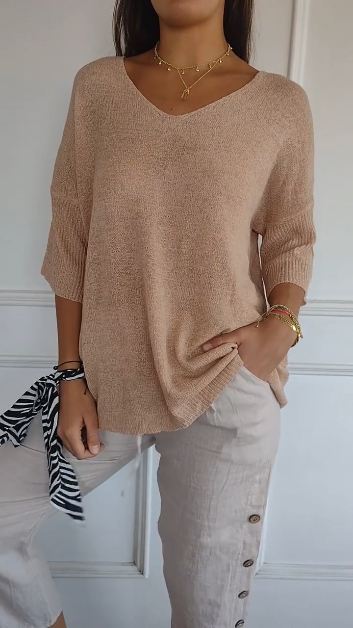 Evelyn - Knit Top with V-neck