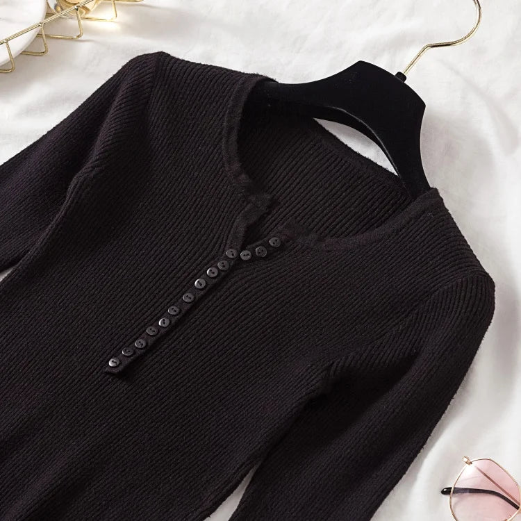 Aaliyah™ | Elegant V-Neck Sweater